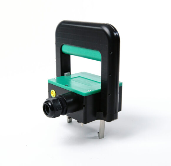 DR63 Prüfadapter mit gehäuseübergreifender Befestigung für spezielle Motorenprüfaufbauten