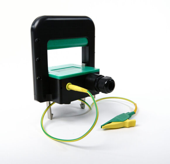 DR63 Prüfadapter mit gehäuseübergreifender Befestigung für spezielle Motorenprüfaufbauten